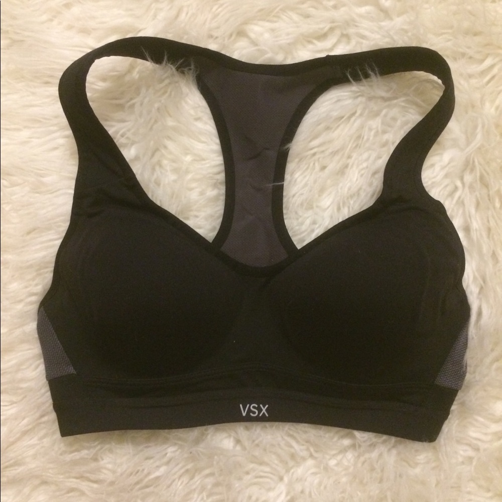 Victoria’s Secret Incredible Sport Bra 32B